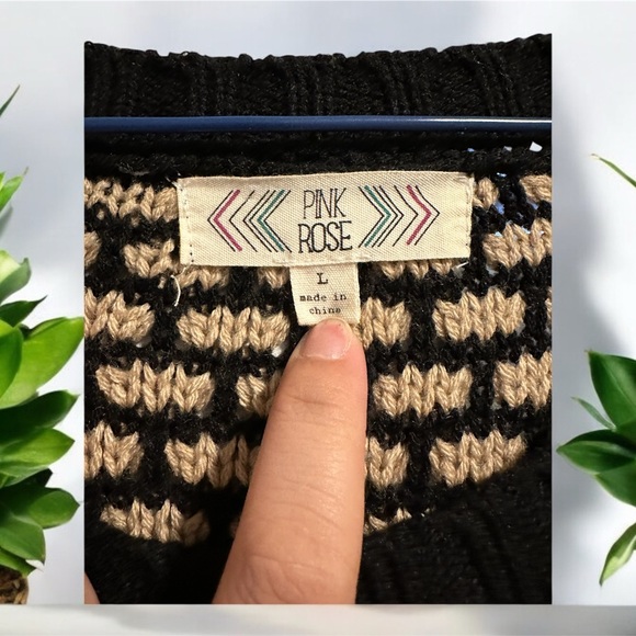 Sweater - Picture 2 of 2